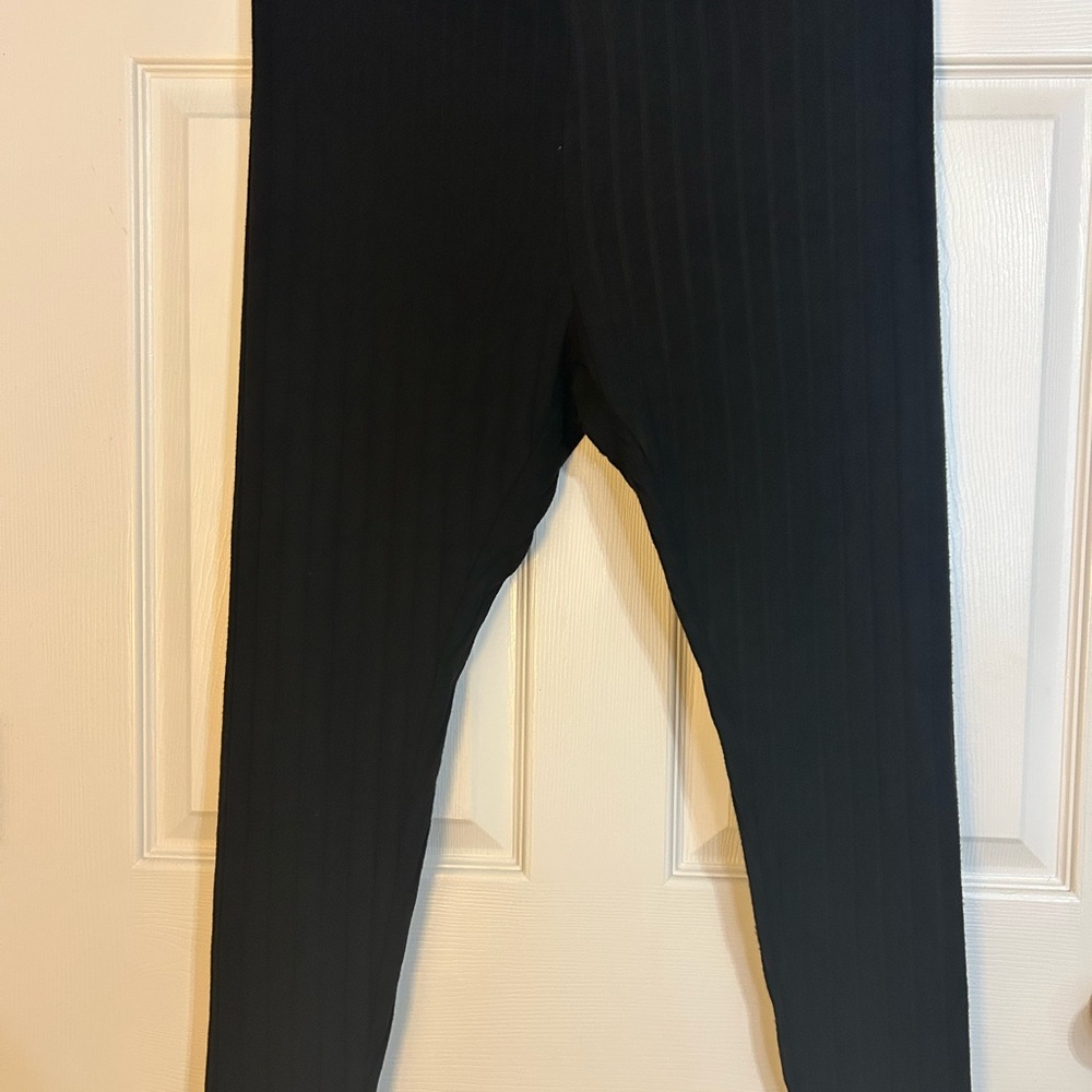 Black Ribbed Leggings